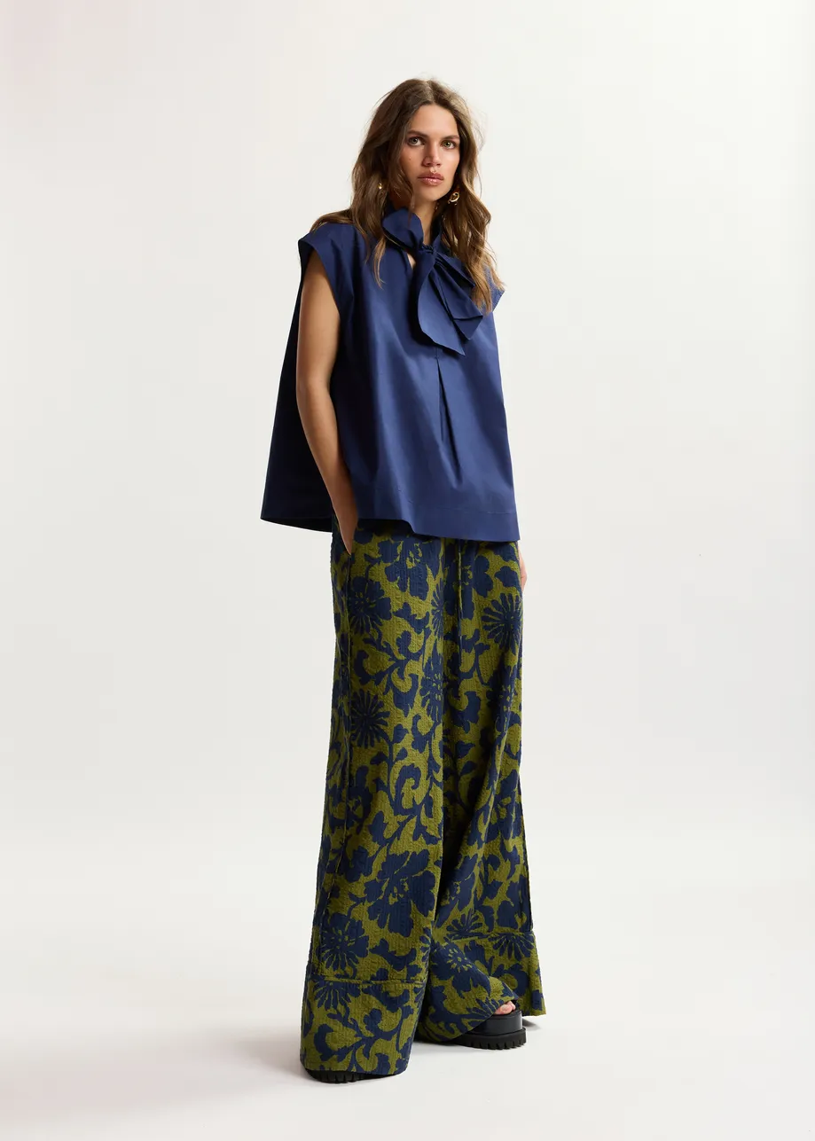 Maglia senza maniche con scollo a fiocco, blu navy