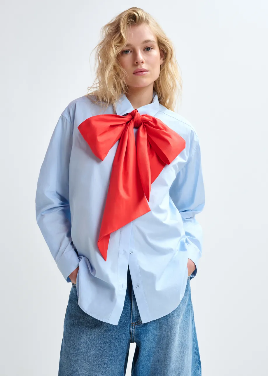 Blue and red cotton shirt with removable bow tie