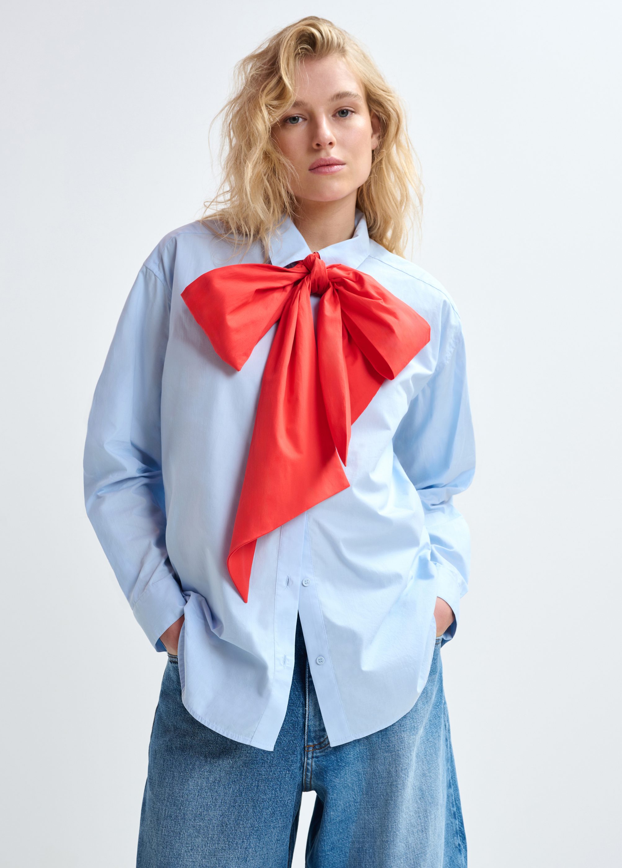 Blue and red cotton shirt with removable bow tie | Essentiel