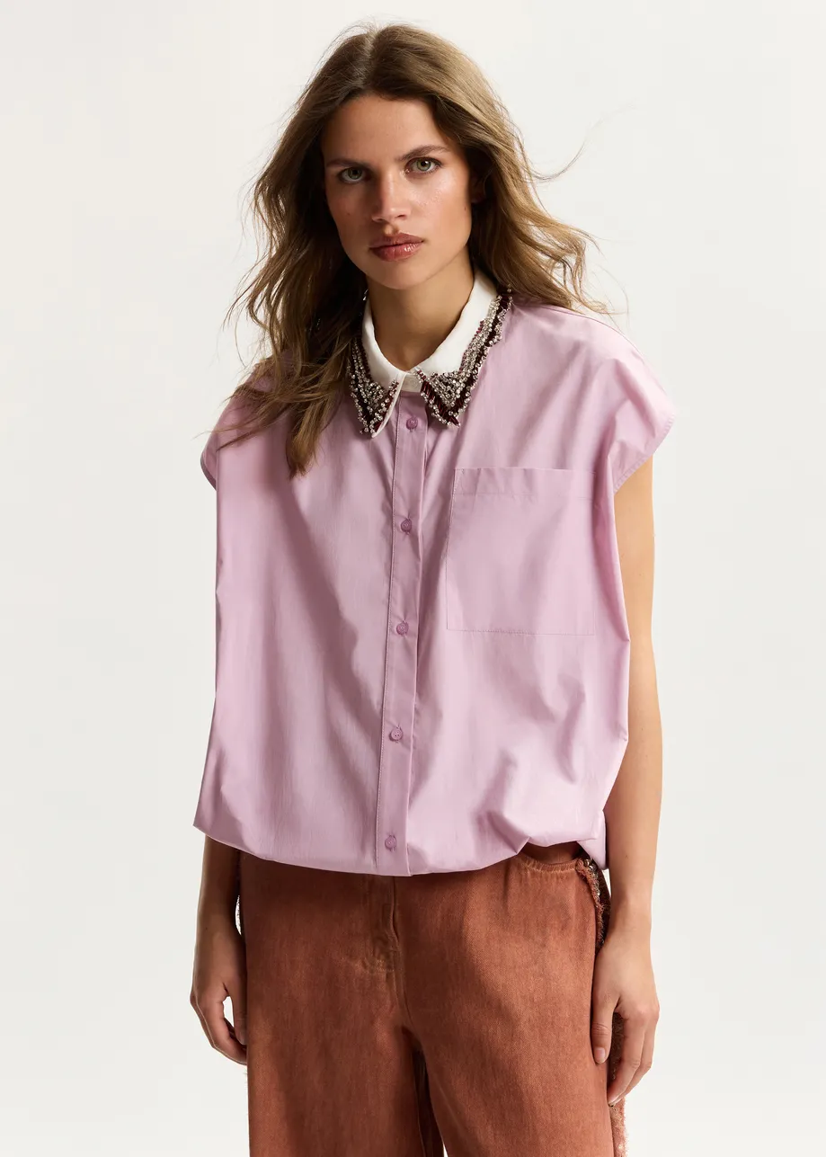 Lilac sleeveless cotton shirt with embellished collar