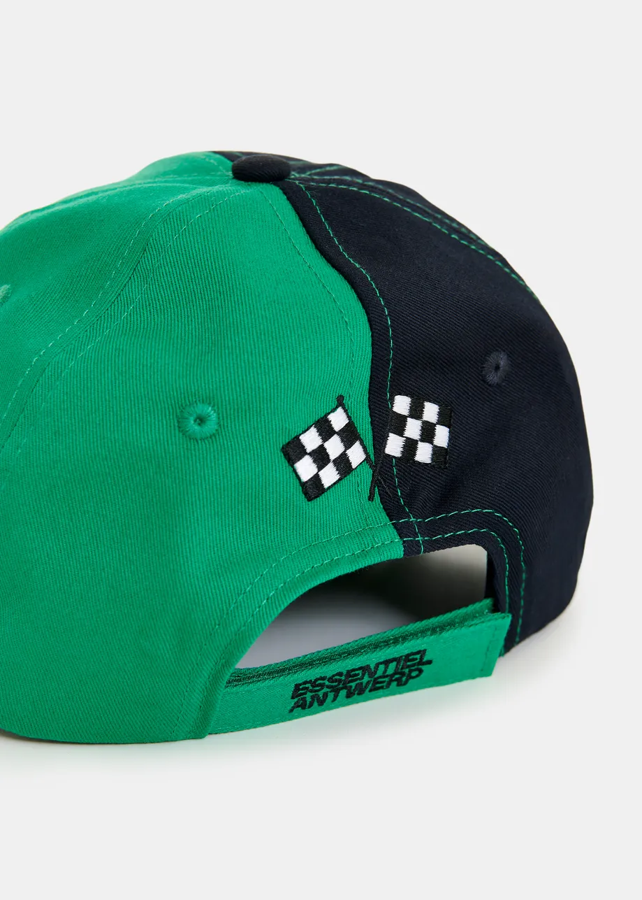 Green, black and white Peanuts™ Snoopy color-block cotton cap