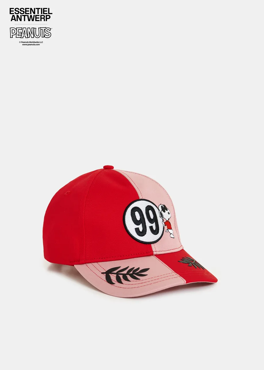 Red, vintage pink and white Peanuts™ Snoopy color-block cotton cap