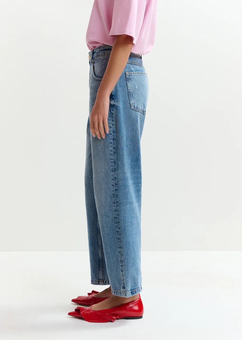 Blauwe biokatoenen cropped boyfriend jeans
