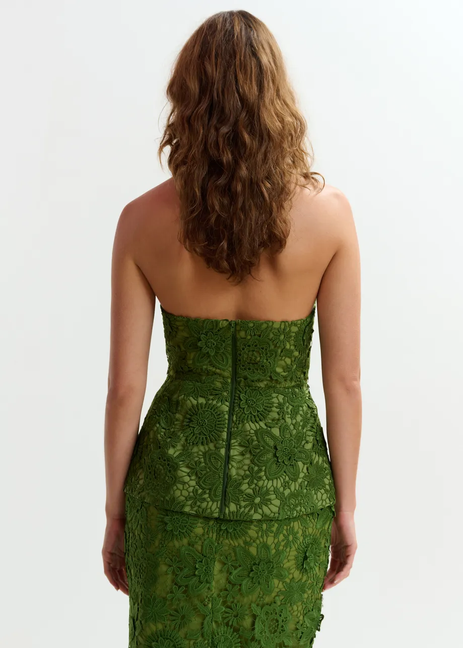 Groene peplumtop in bloemenkant met halternek