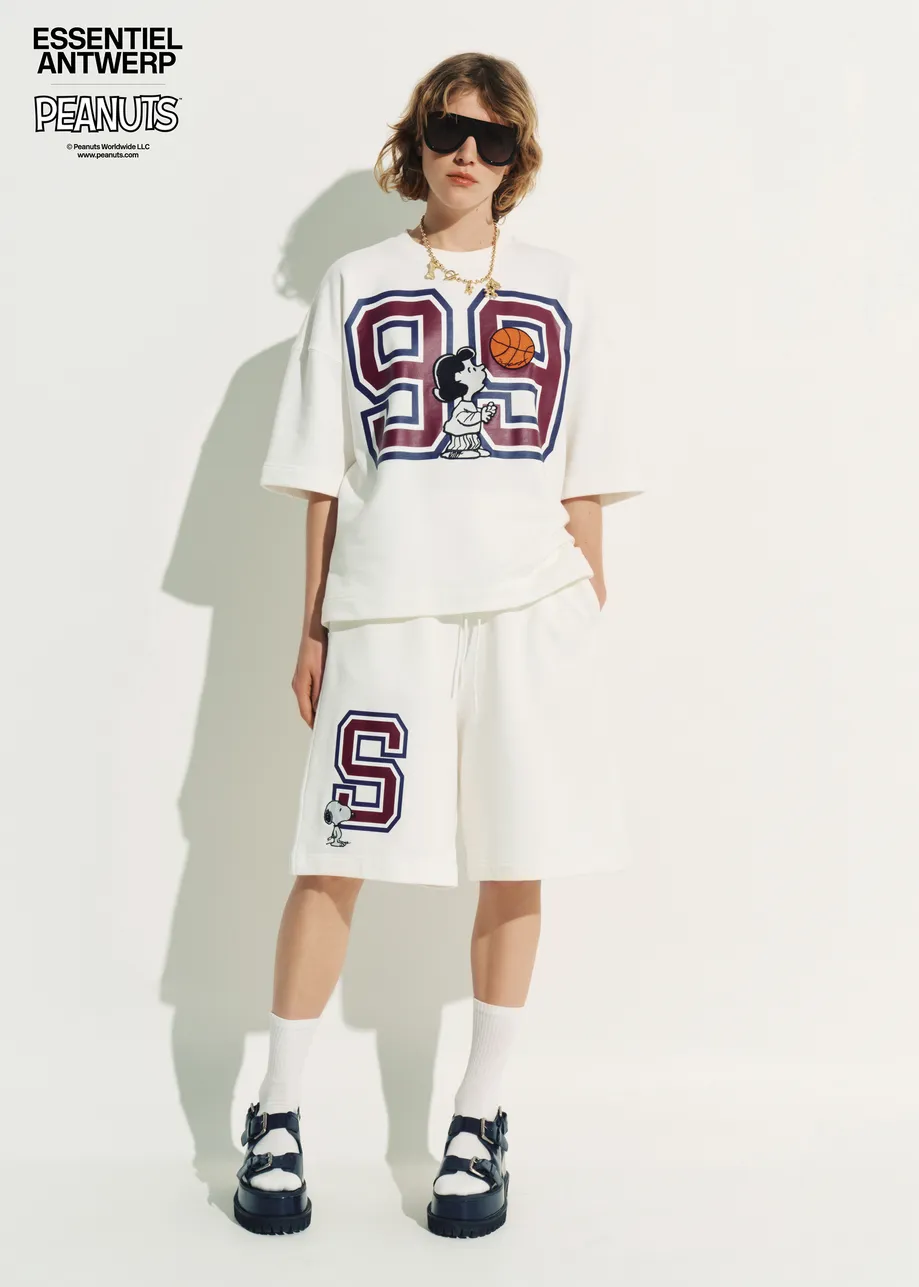 Off-white cotton-blend Peanuts™ shorts with letter appliqué