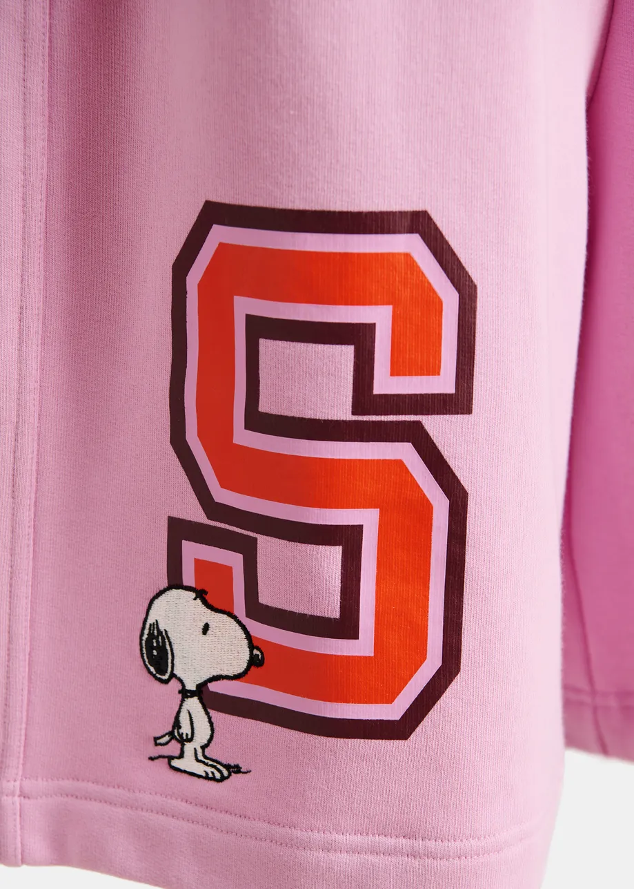 Pink cotton-blend Peanuts™ shorts with letter appliqué