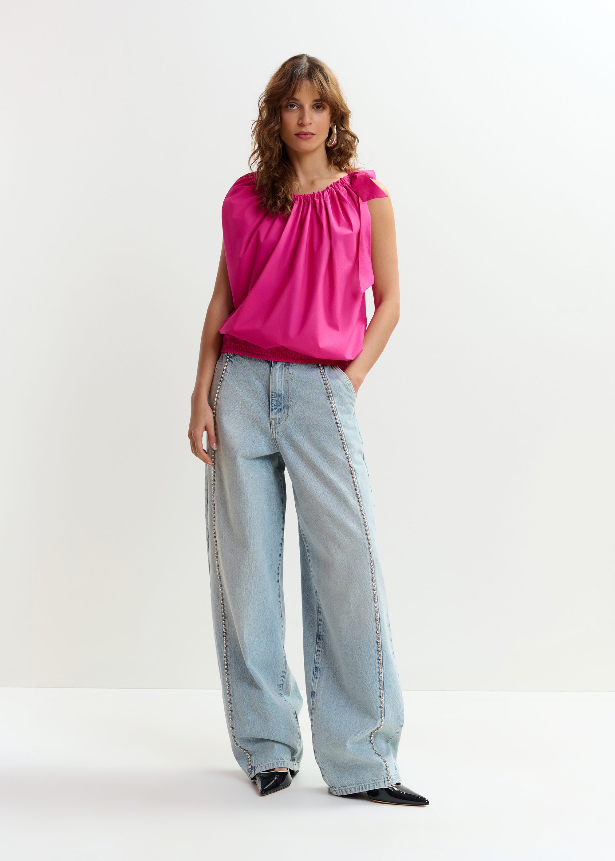Pink asymmetric top with neck tie ribbon | Essentiel Antwerp