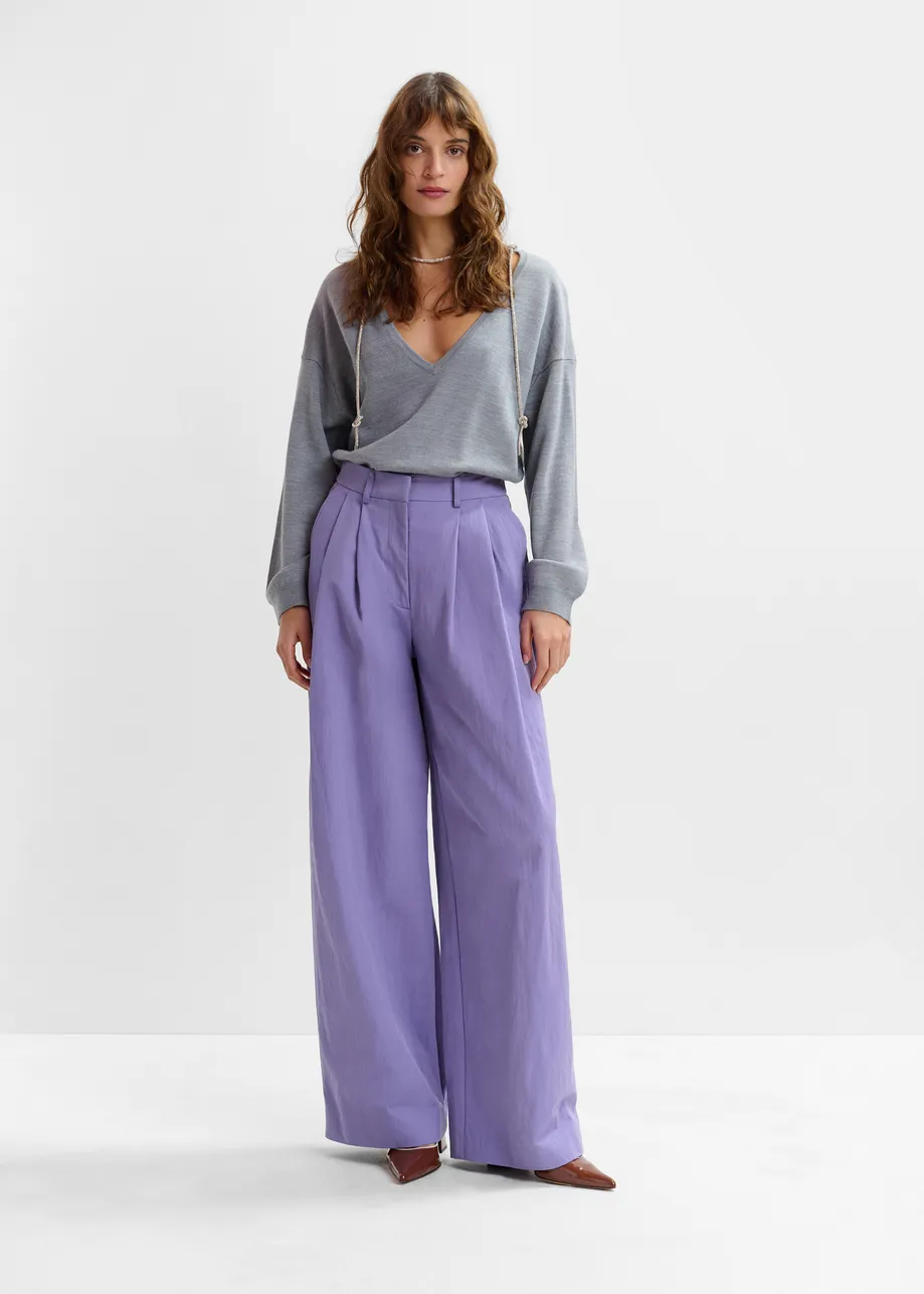 Purple pleated wide-leg pants