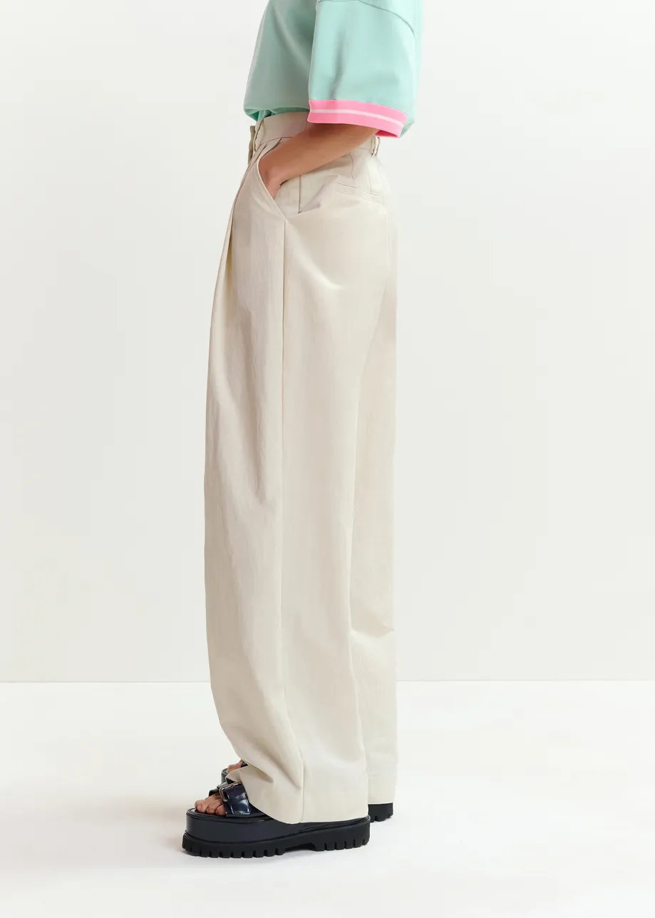 Gebroken witte wijde broek met plooien