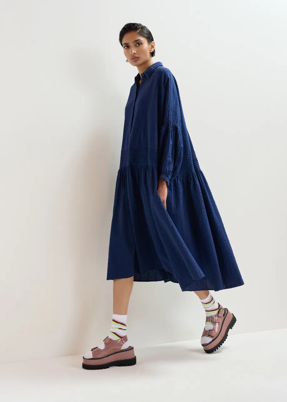 Abito chemisier blu scuro con vita a pieghe