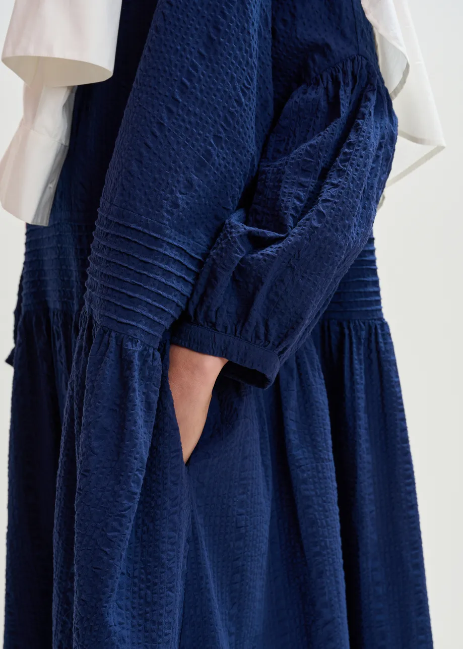 Abito chemisier blu scuro con vita a pieghe