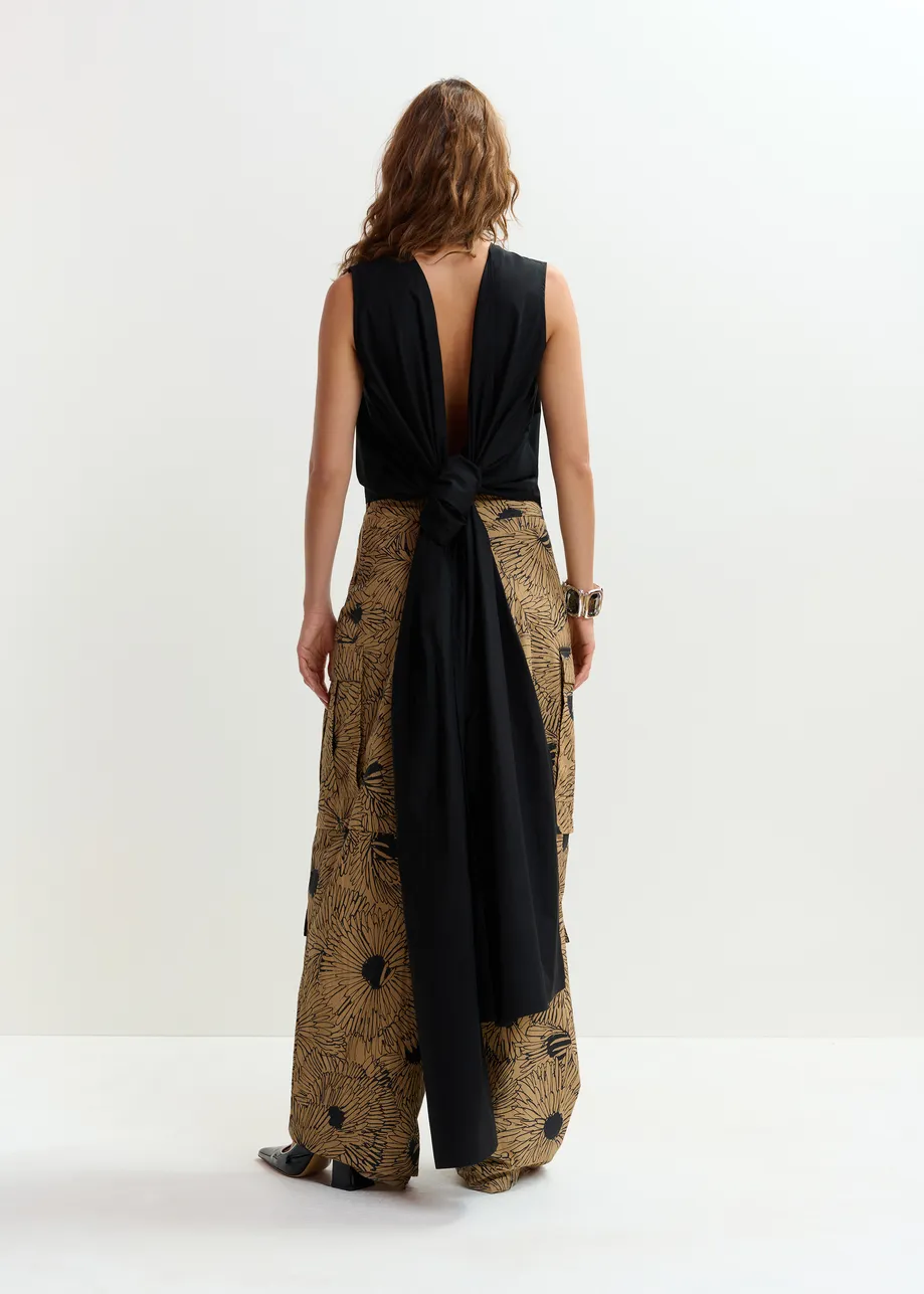 Top cruzado de algodón con lazo y espalda baja, negro