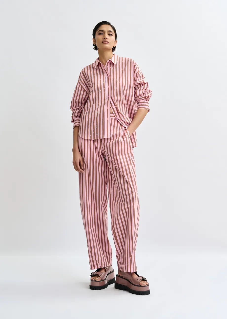 Camicia a righe in misto cotone marrone e rosa con decorazioni in strass