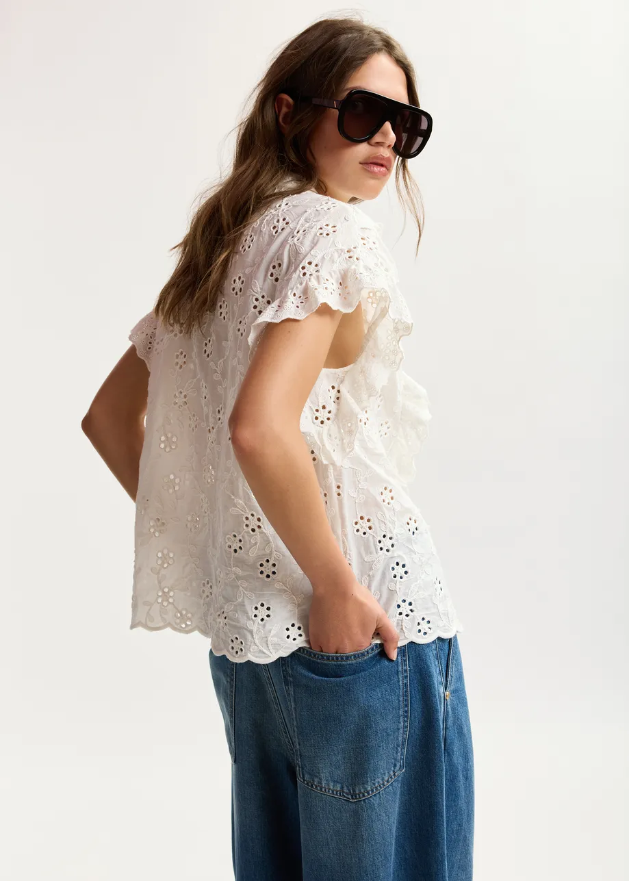Witte blouse in broderie anglaise met volants