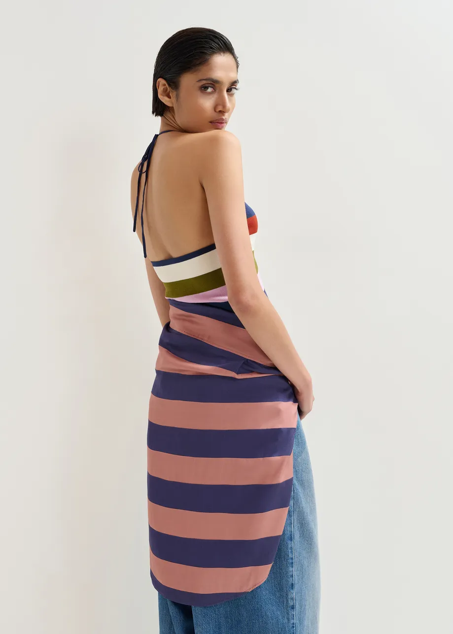 Marineblauw en veelkleurig gestreepte top met halternek