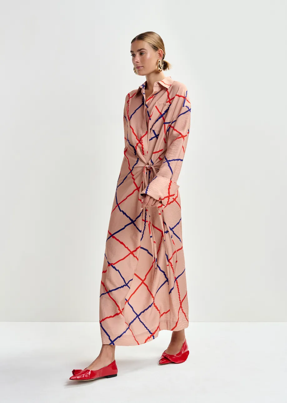 Lichtroze, rode en blauwe maxi-jurk met ruitjes 