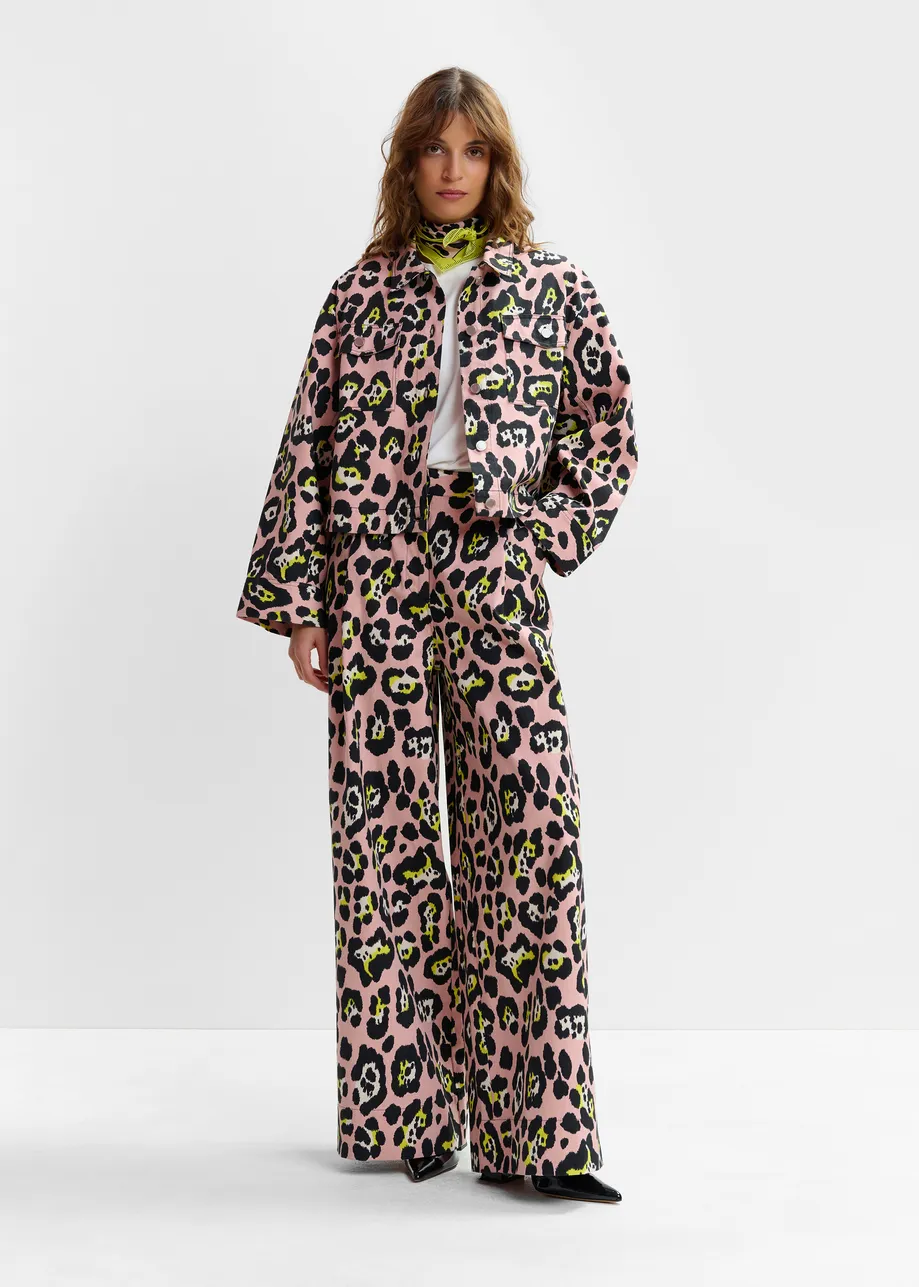 Light pink, black and yellow leopard-print wide-leg pants