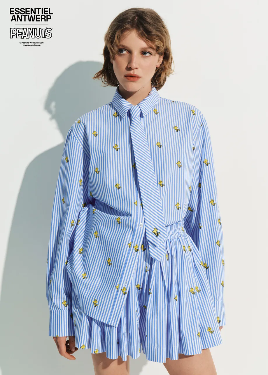 Light blue and white striped oversized cotton shirt with yellow Peanuts™ print