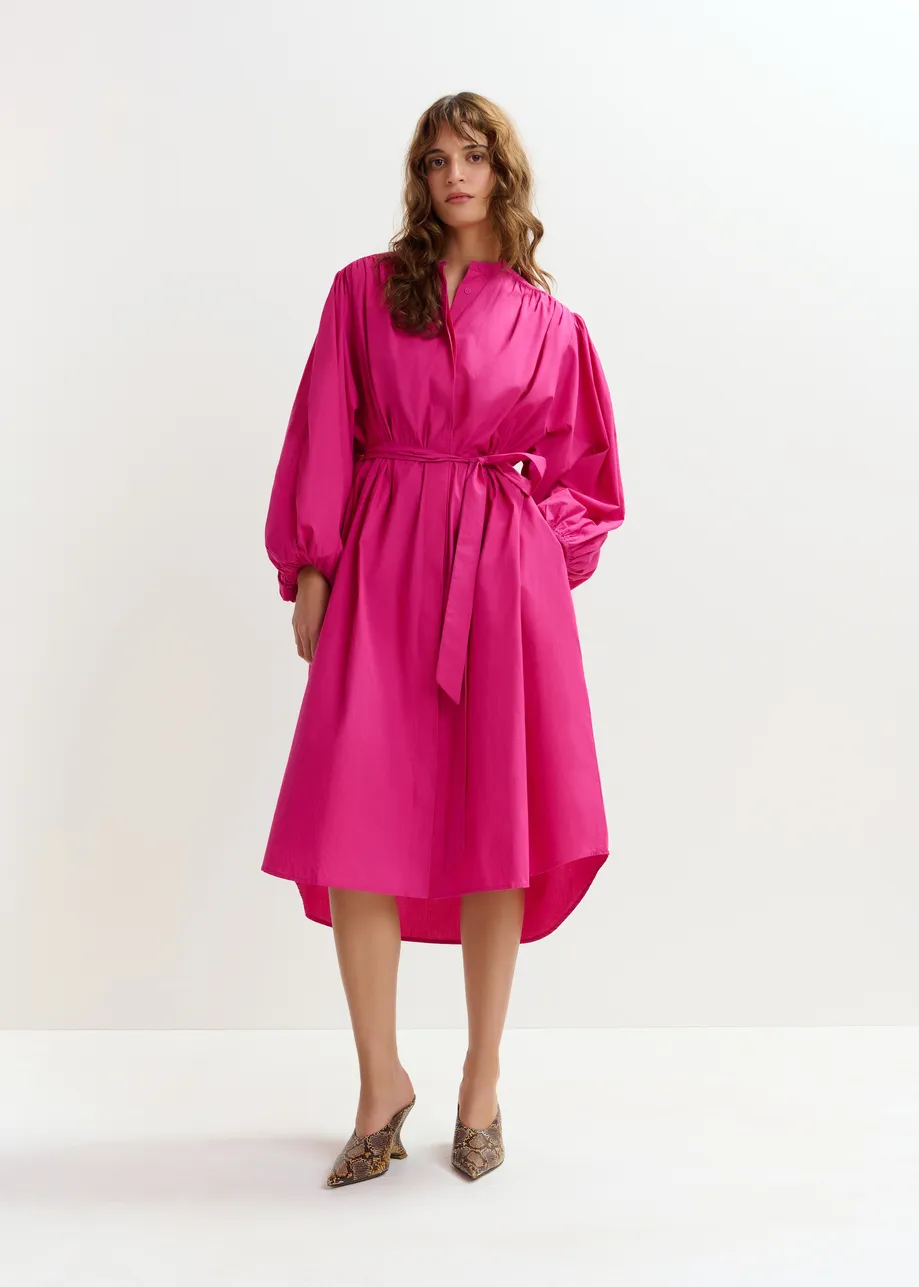 Vestido camisero por la rodilla con cuello mao, rosa