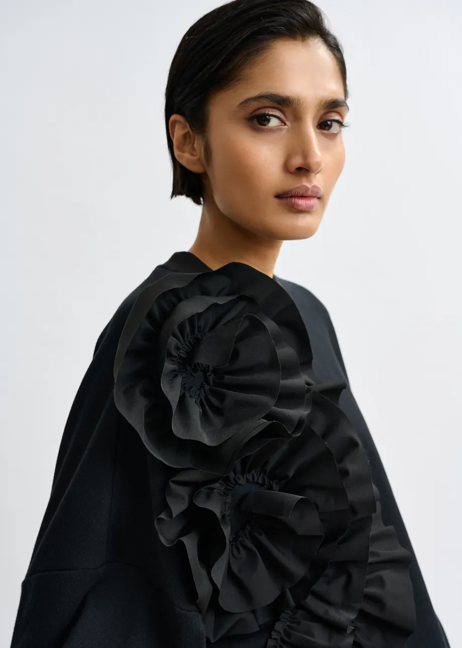 Zwarte katoenmix sweater met volantdetails