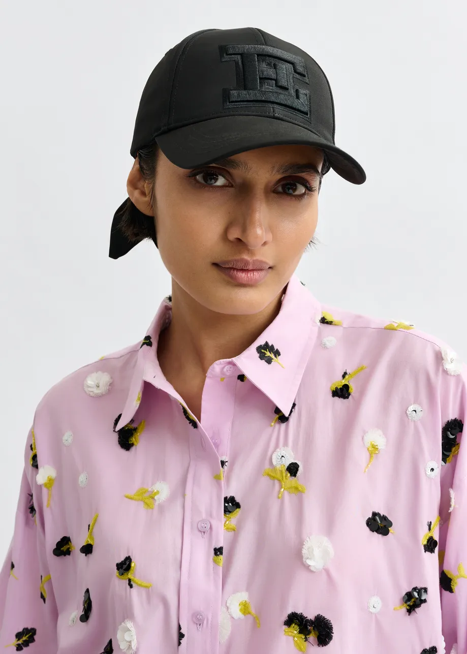 Black embroidered baseball cap with bow fastening