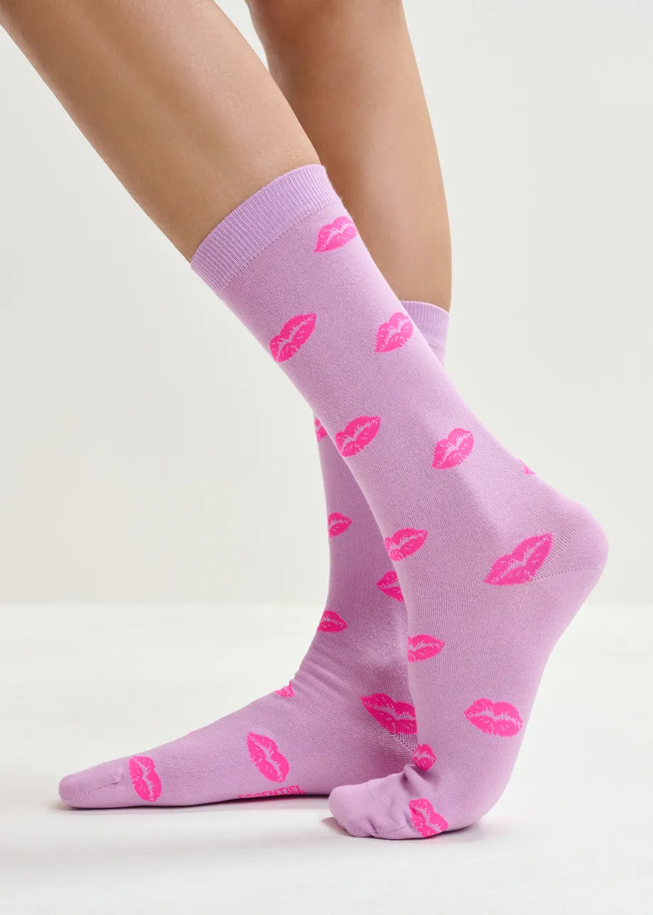 Purple cotton-blend socks with pink lip jacquard motif