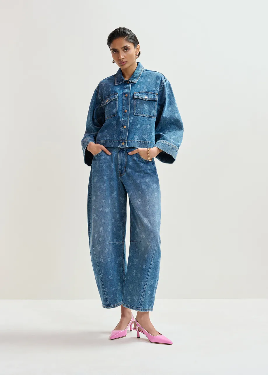 Roze leren slingback pumps met contrastkleur opzij