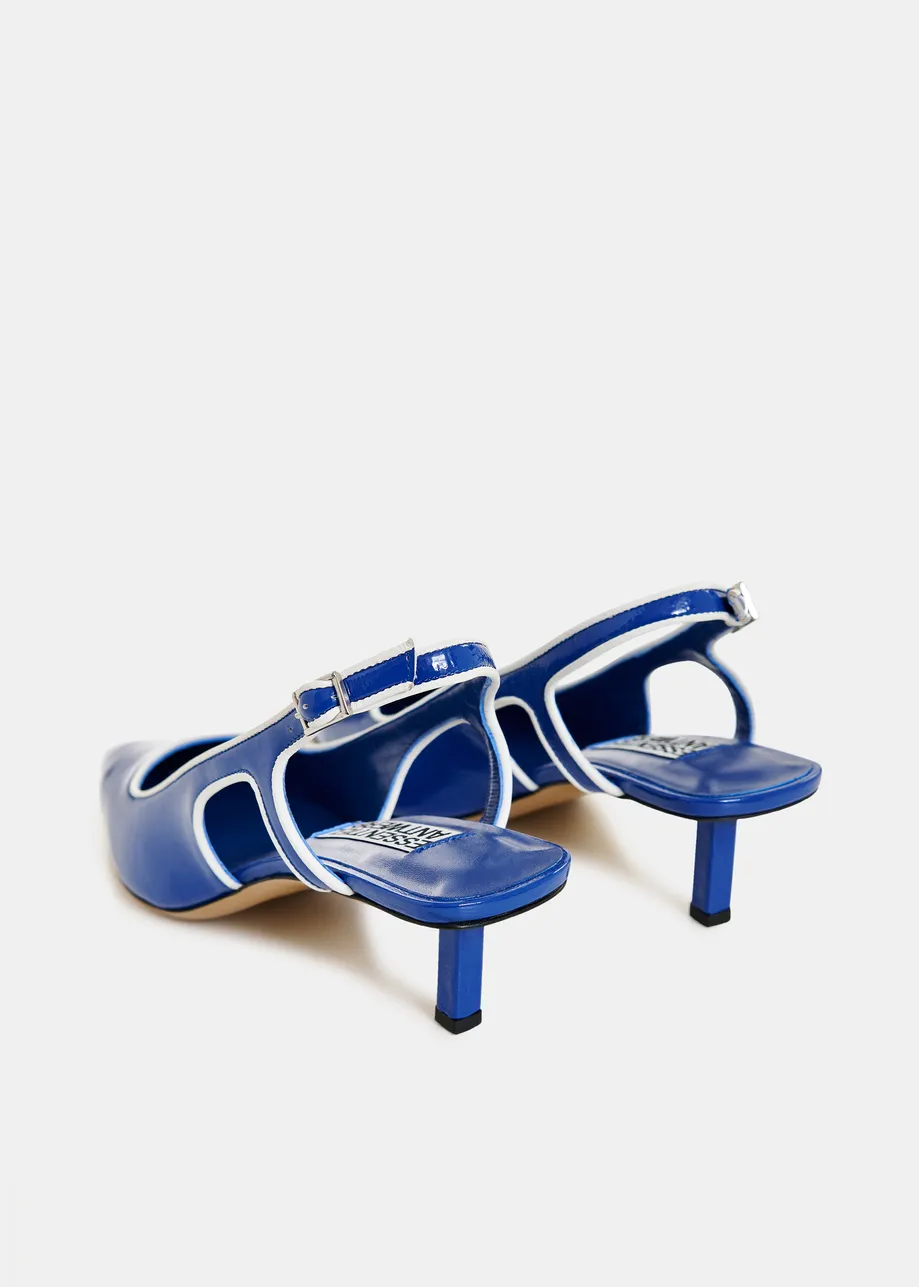 Blauwe leren slingback pumps met contrastkleur opzij