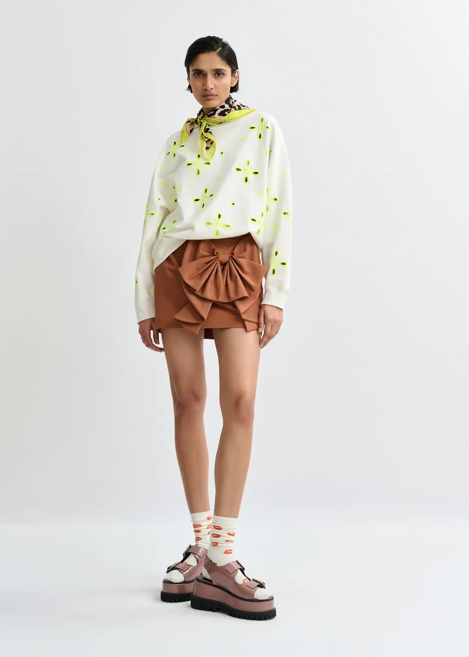 Sudadera de algodón con bordados florales, blanco roto