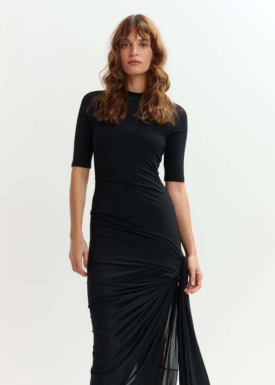Vestido de punto entallado con drapeado fruncido y abertura lateral, negro