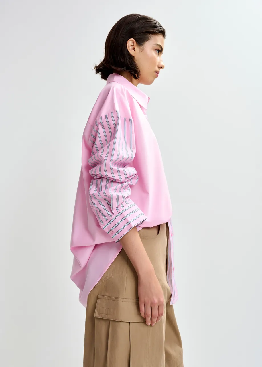 Lichtroze en lichtblauw overhemd met gestreepte inzetstukken