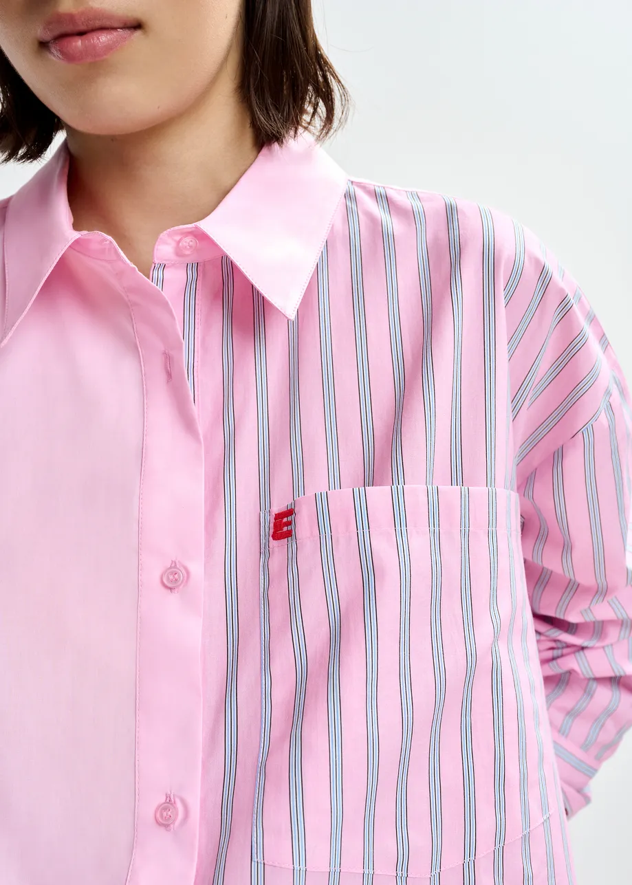 Lichtroze en lichtblauw overhemd met gestreepte inzetstukken