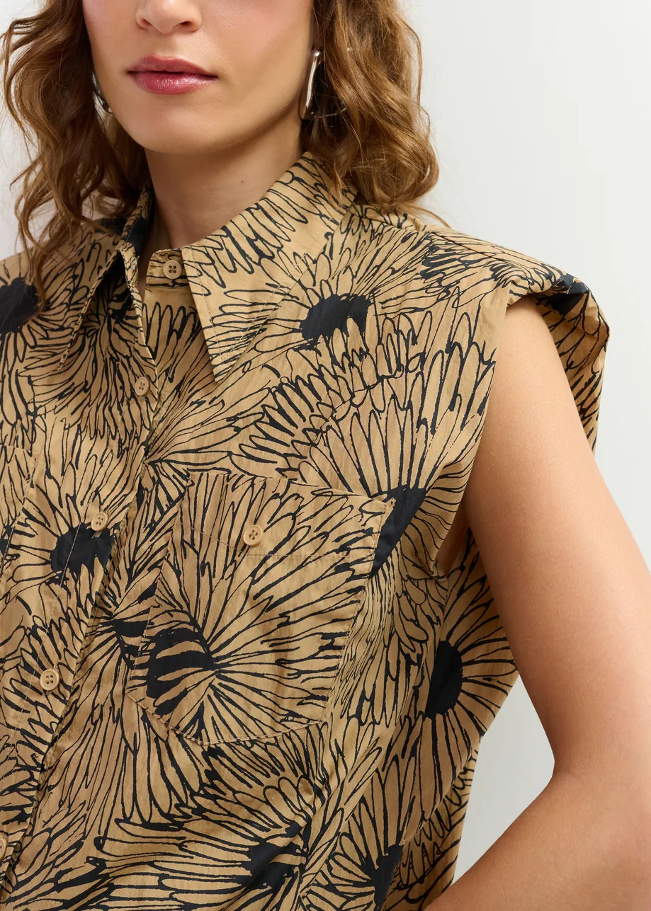 Camisa sin mangas con hombreras, marrón claro y negro