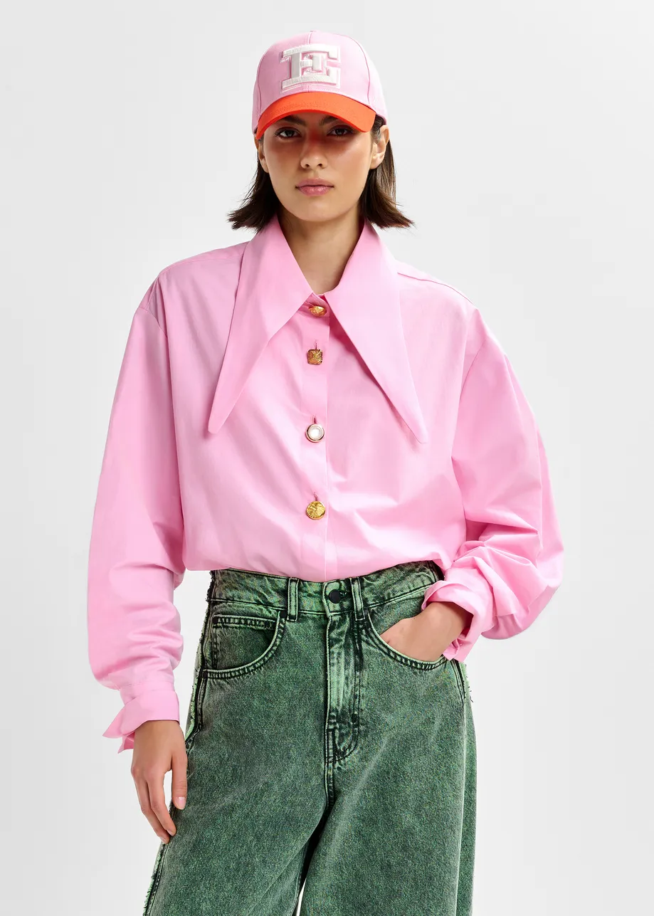 Lichtroze overhemd met langgerekte kraag en verschillende knopen