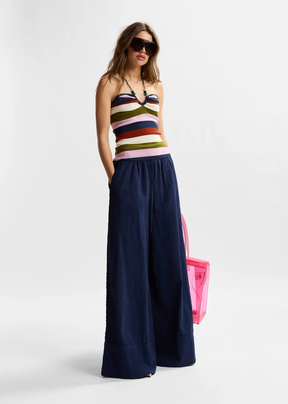 Dark blue wide-leg pants with contrast stitching