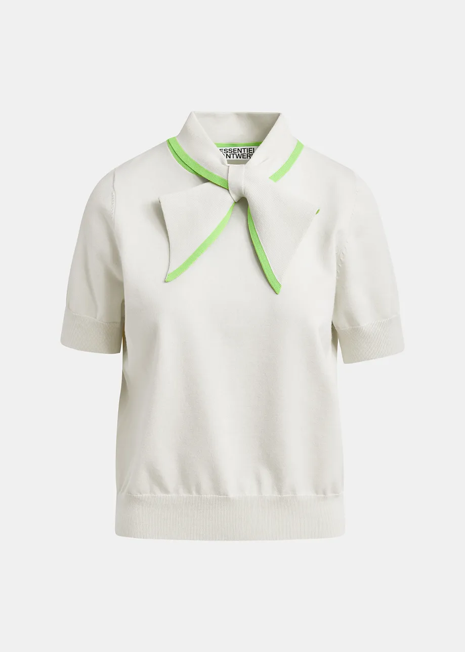 Polo a maglia fine color avorio con colletto a contrasto verde chiaro tipo sciarpa