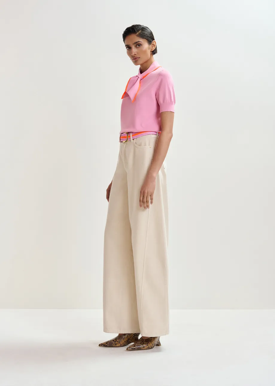 Roze fijngebreide polo met oranje sjaalkraag