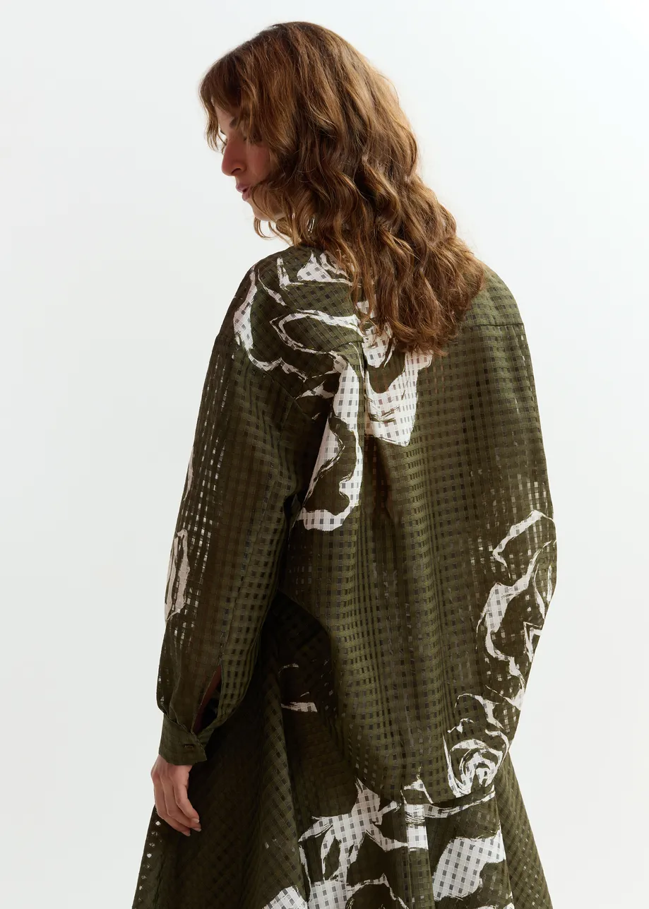 Camisa oversize estampada semitransparente, caqui y blanco roto