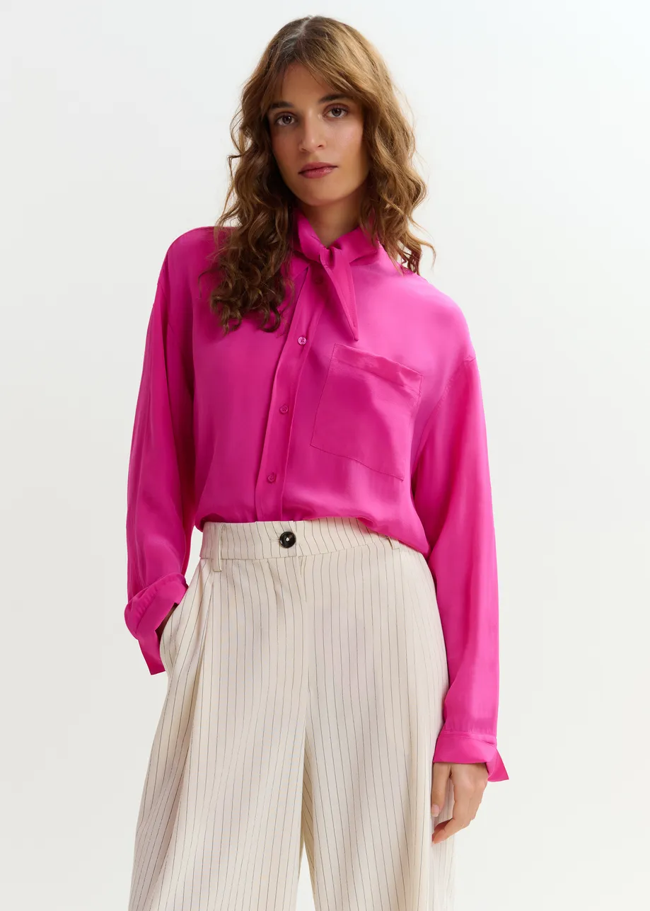Pink oversized tie-collar shirt