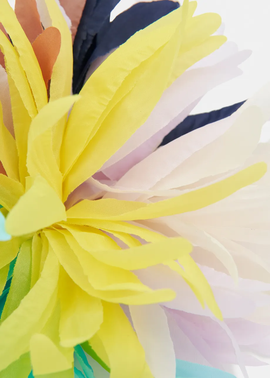 Spilla multicolor a forma di fiore