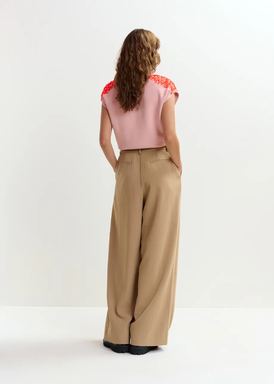 Brown and red checked wide-leg pants