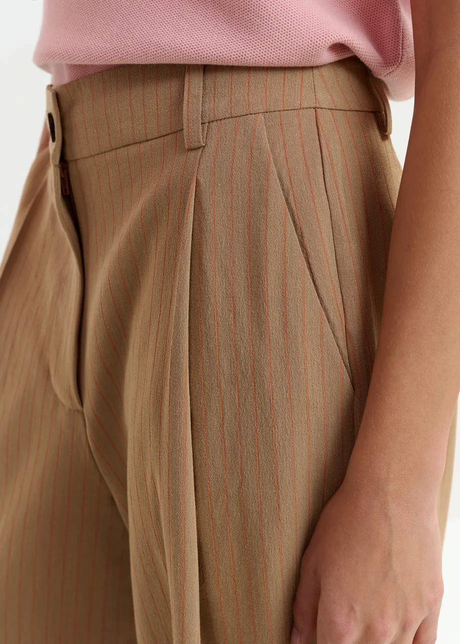 Brown and red checked wide-leg pants