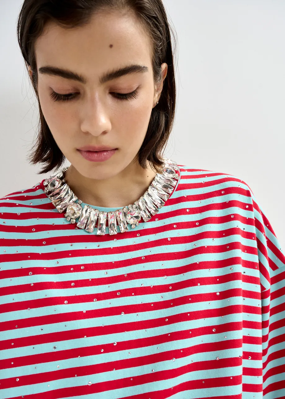 Lichtblauw en rood gestreept oversized T-shirt met stras