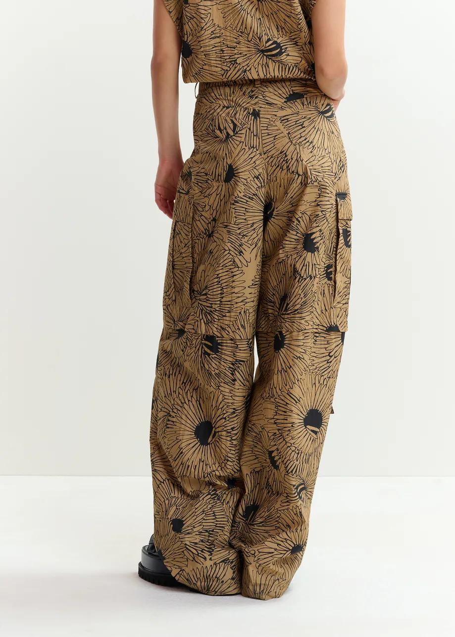 Pantalones cargo con solapas en mezcla de algodón, marrón claro y negro