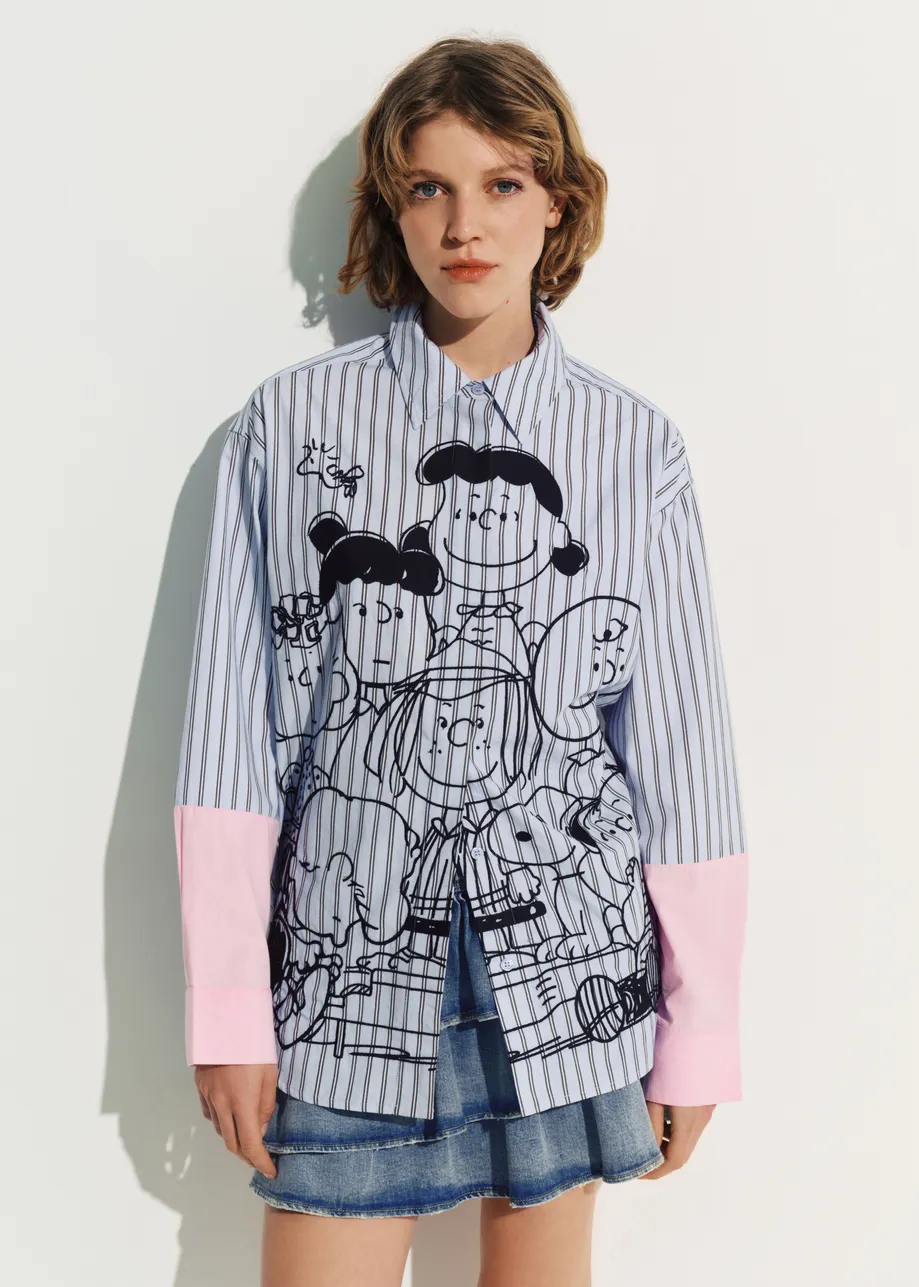 Chemise à rayures en coton bleu clair avec broderie Peanuts™ et manches contrastées roses