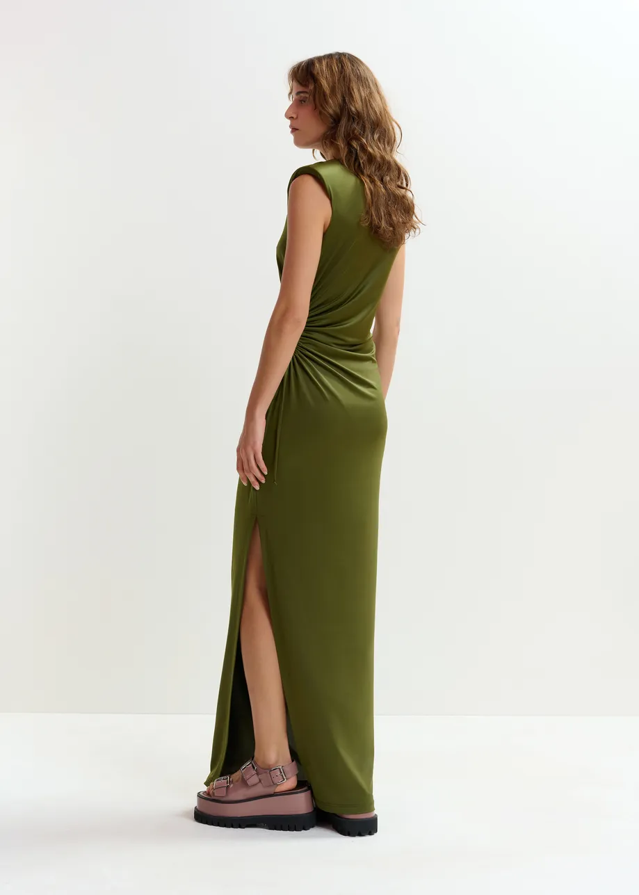 Vestido entallado sin mangas con detalle fruncido y abertura, caqui