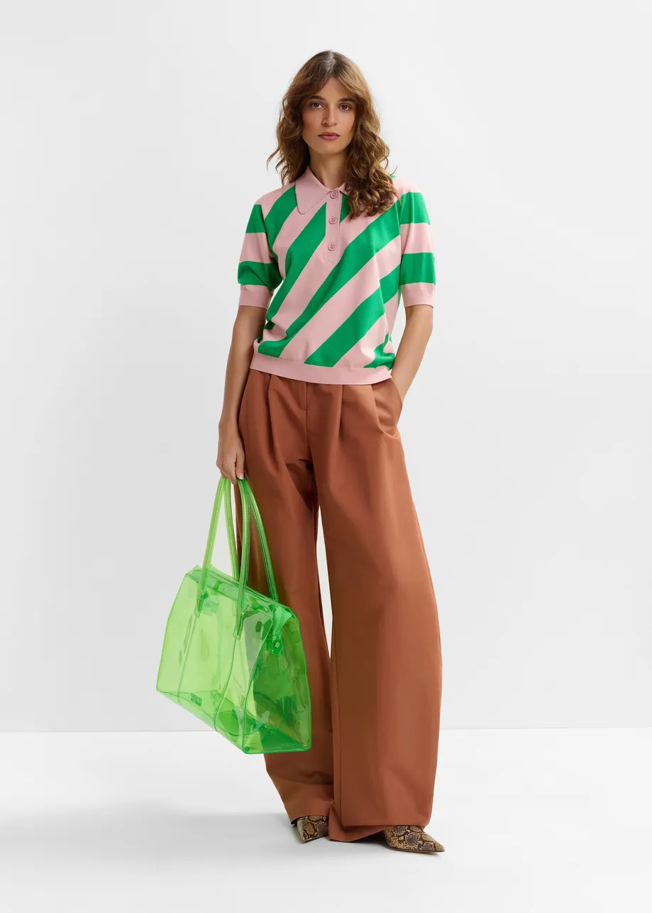 Brown barrel-leg pants with pleated waist