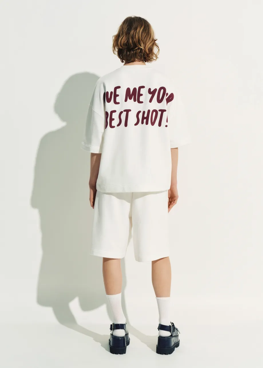 T-shirt en blanc cassé avec écusson Peanuts™ Lucy appliqué et imprimé textuel