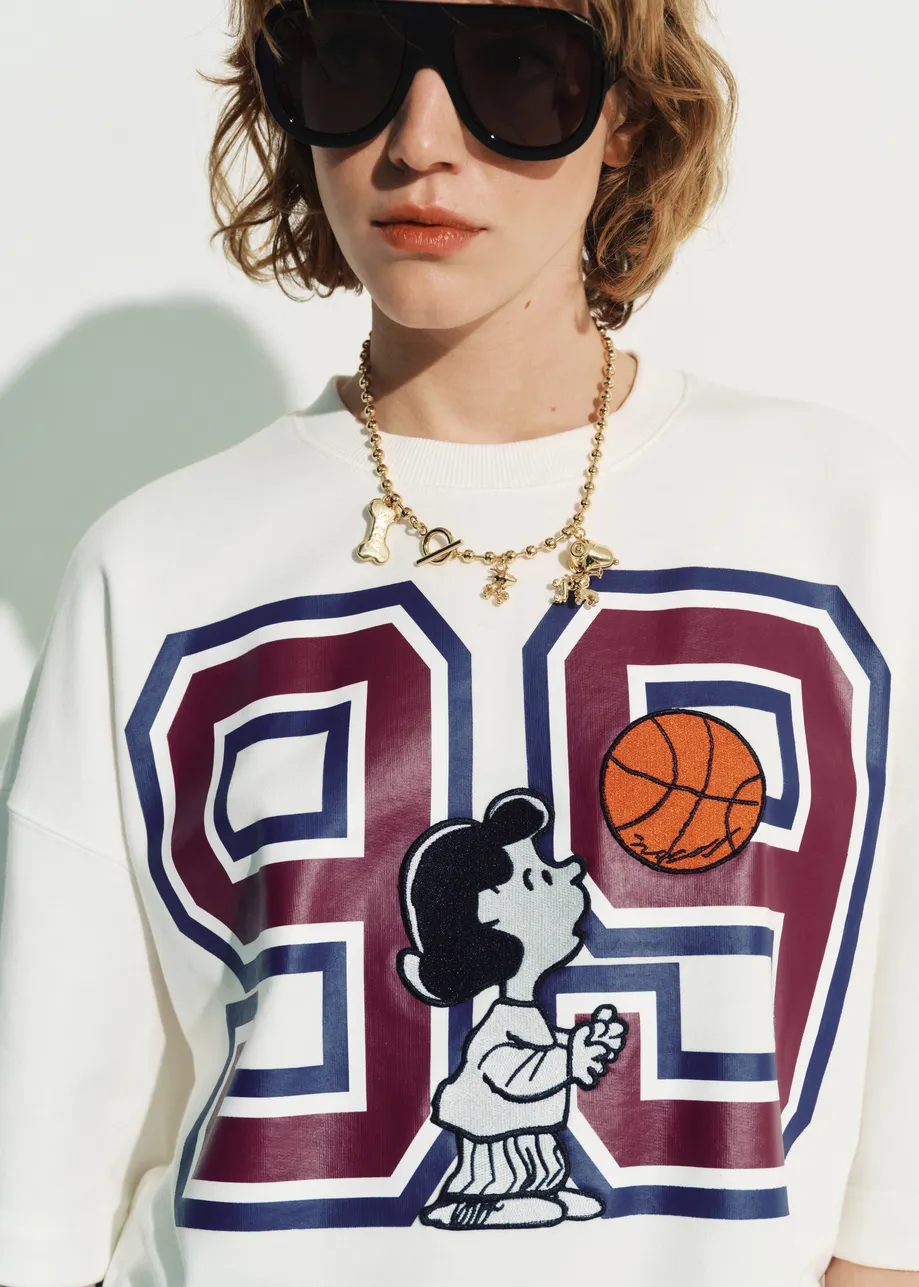 T-shirt en blanc cassé avec écusson Peanuts™ Lucy appliqué et imprimé textuel