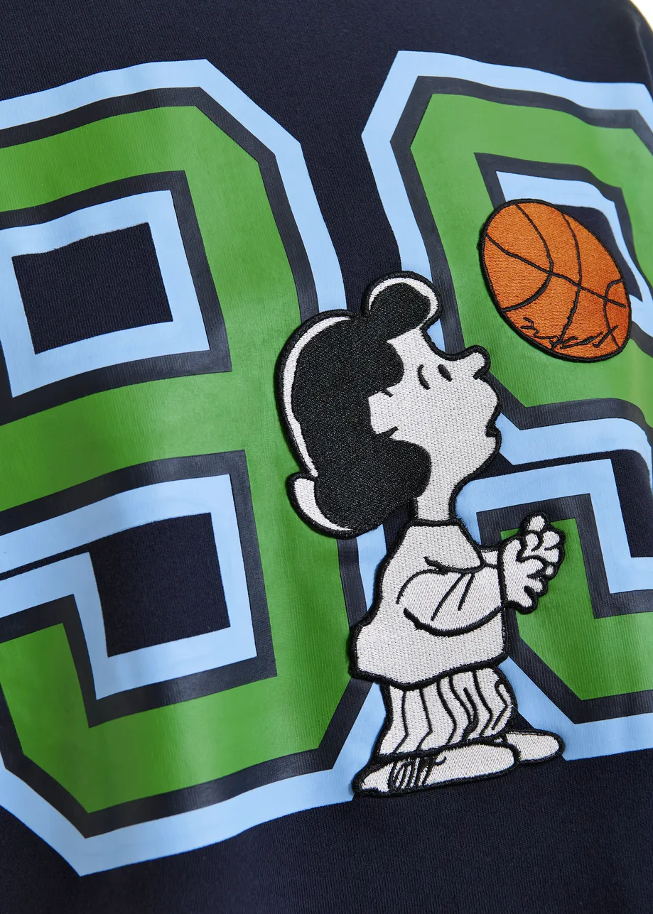 T-shirt bleu marine avec patch Peanuts™ Lucy appliqué et imprimé texte